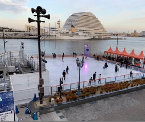 仮設アイススケート場の冷却設備として